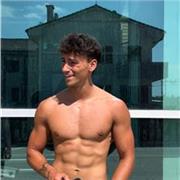 personal trainer formato che vi darà il massimo rendendo i vostri ambienti sportivi più entusiasmanti